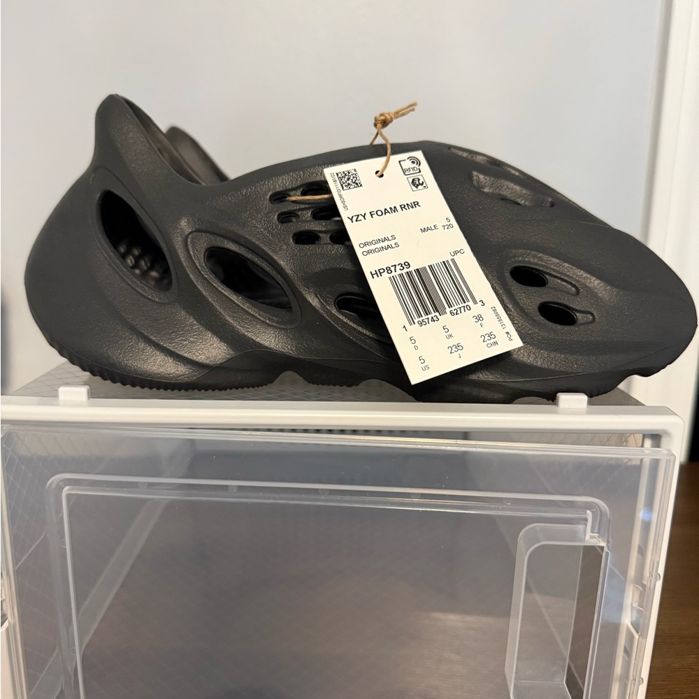 Yeezy Foam Runner - Onyx